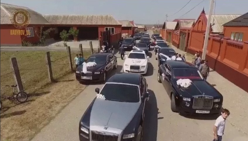 Кадыров опубликовал видео со свадьбы своего племянника