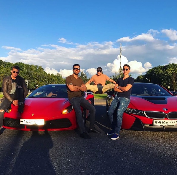 Юркисс и его Ferrari за 20 000 000 рублей в новом выпуске Дневник ХАЧА